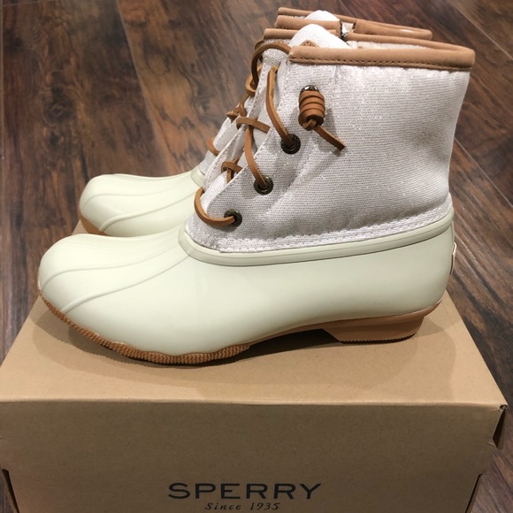 women's saltwater metallic duck boot